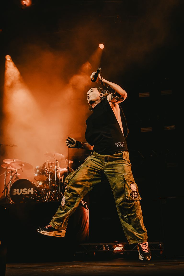 Bush performing live at AEC Theatre in Adelaide